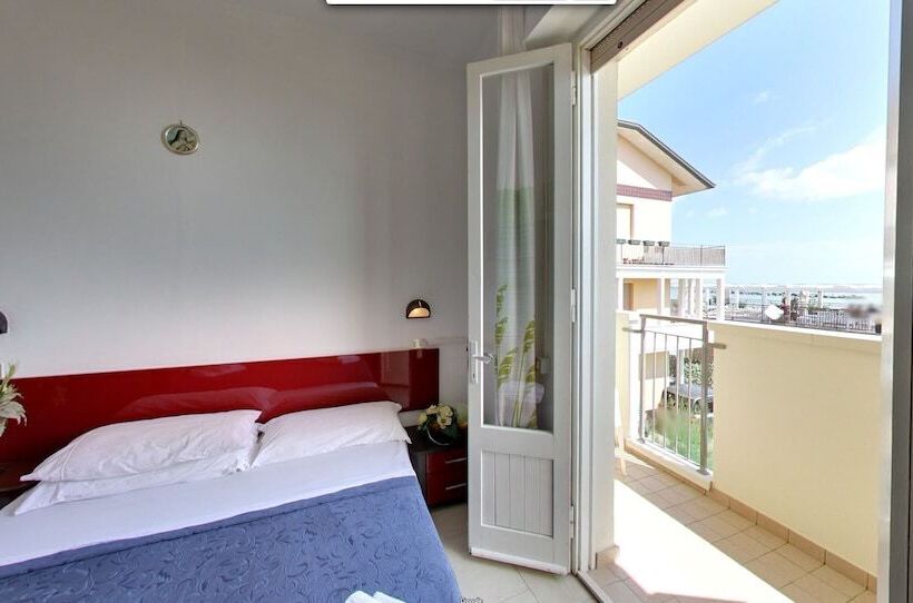 هتل Frontemare Beach