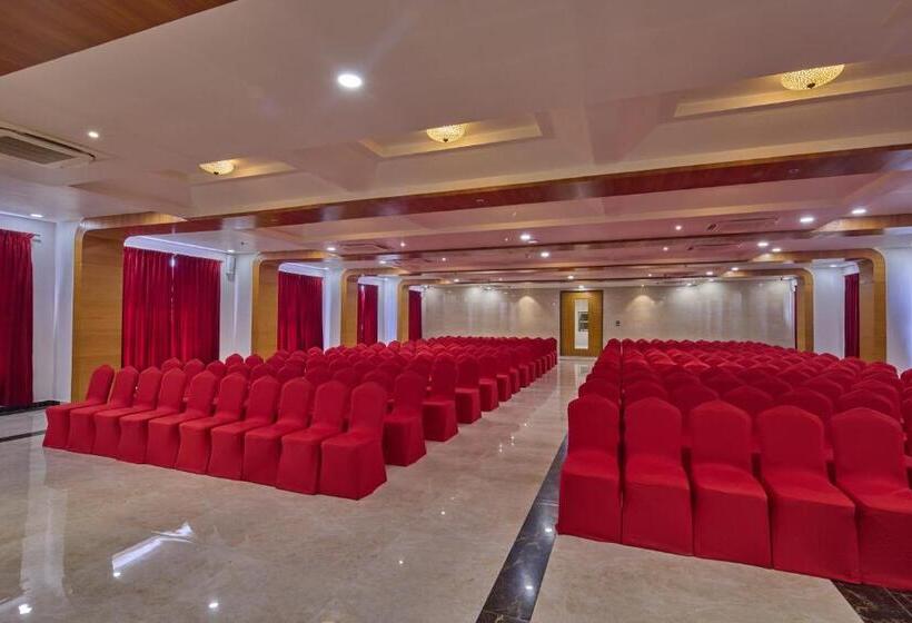 בית מלון כפרי Golden Tulip Tirupati