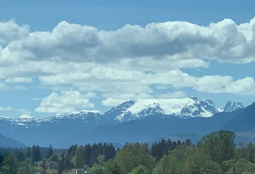 בית מלון כפרי Holiday Inn Express & Suites   Courtenay   Comox, An Ihg