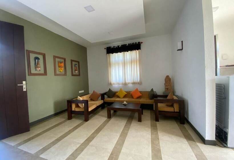 호텔 Mango Tree Villa Bentota