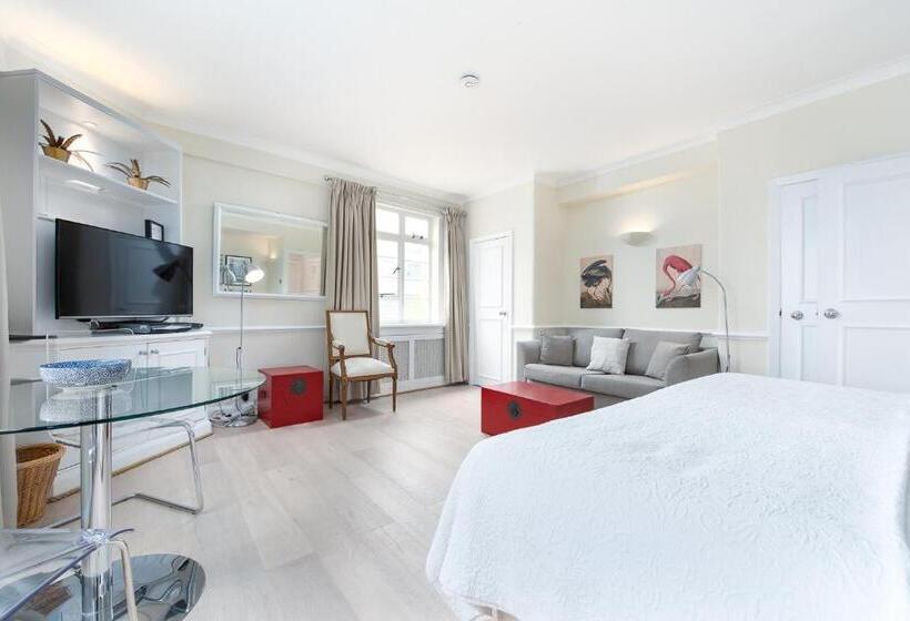 Отель Nell Gwynn House Apartments & Rooms