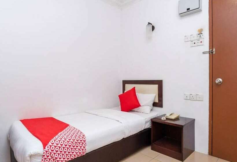 ホテル Oyo 90742 Ihome