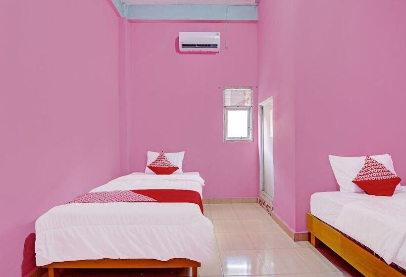 فندق Oyo 92302 Salsa Homestay Syariah