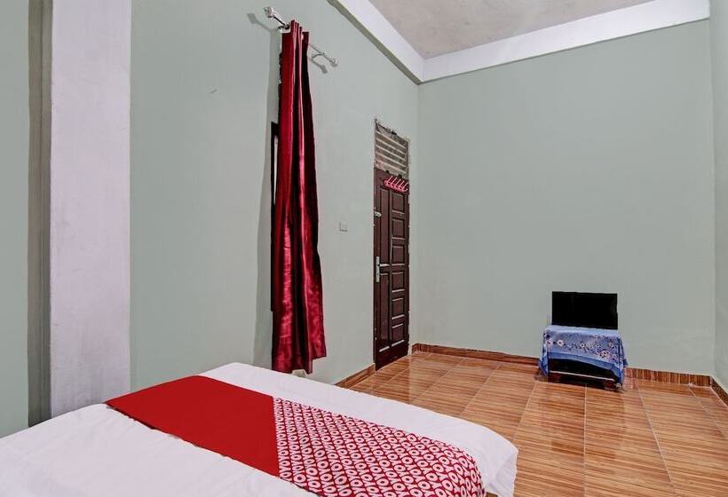 فندق Oyo 92302 Salsa Homestay Syariah