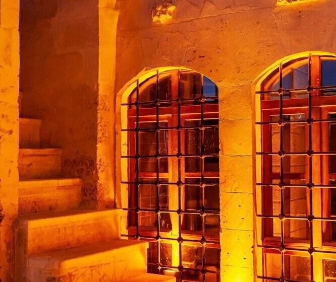 هتل Reji Boutique