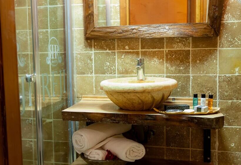 هتل Reji Boutique