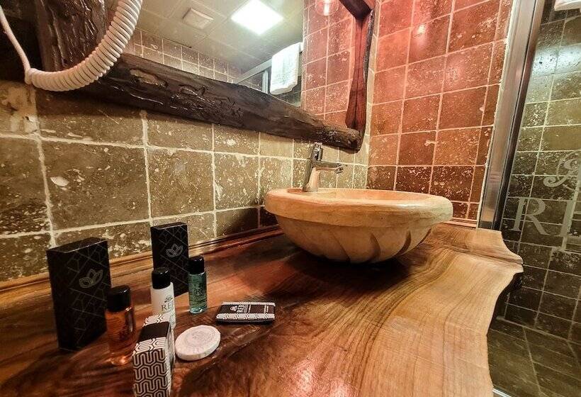 هتل Reji Boutique