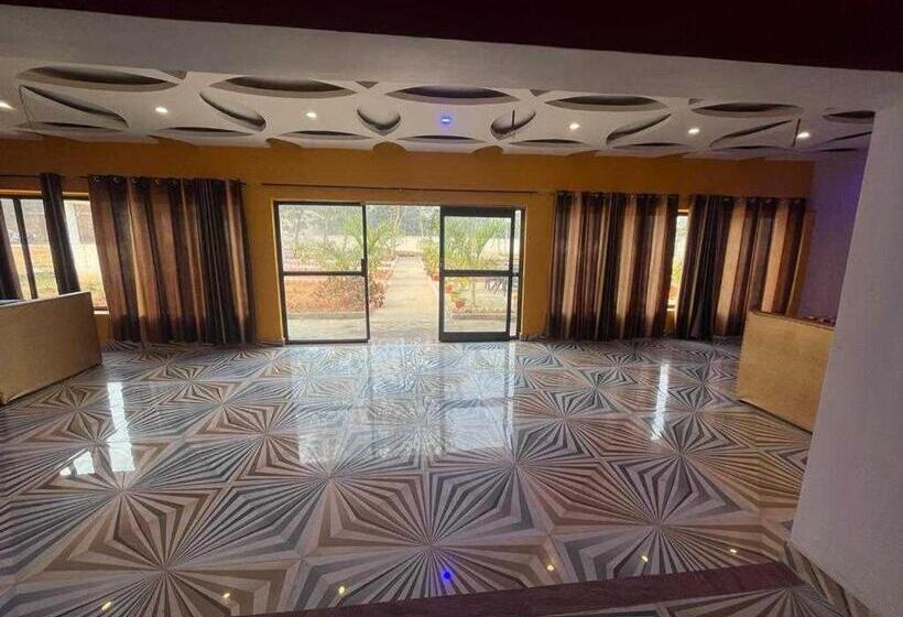 فندق Spot On 809788 Rounak