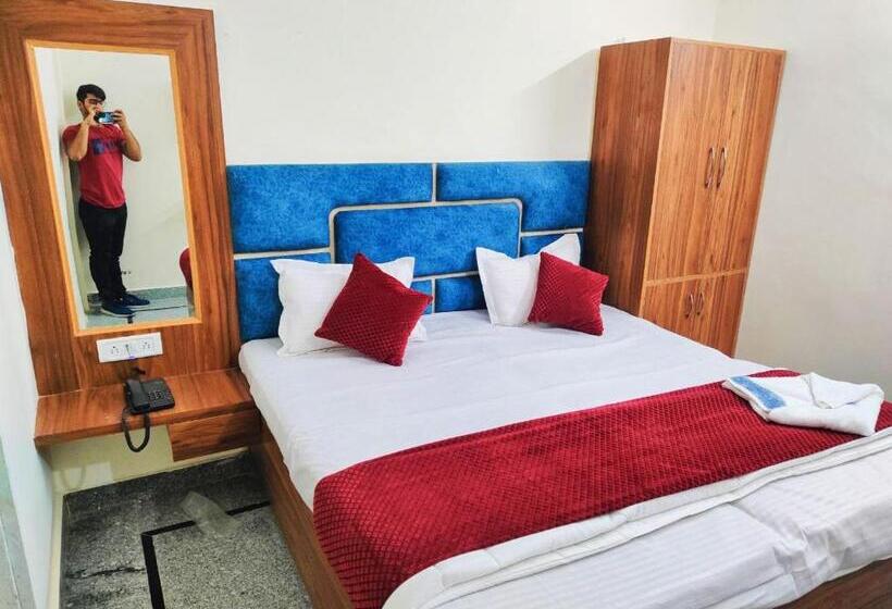 فندق Raj Near Railway Station , Haridwar