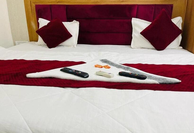 فندق Raj Near Railway Station , Haridwar