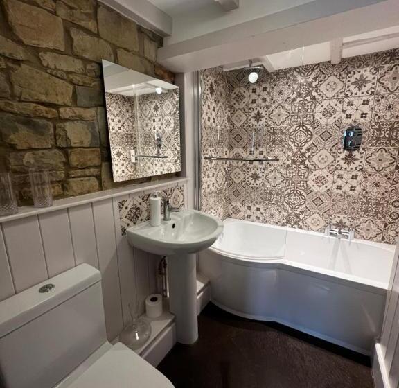 فندق The Lion, Tredington