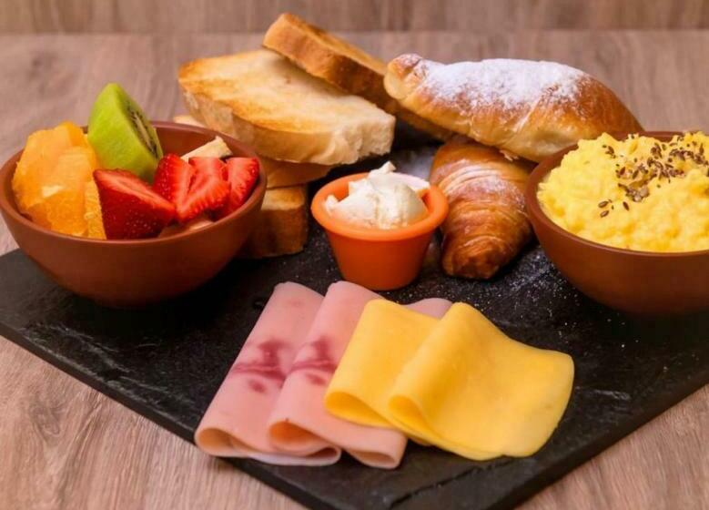 Liniers Green Apartments