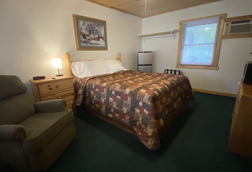 모텔 Fawndale Lodge