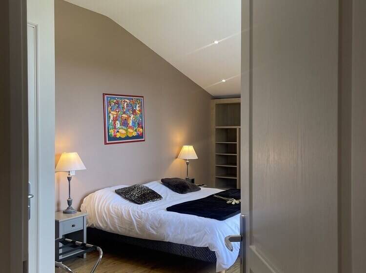 פנסיון Domaine Des Peyries   Chambres Et Table D Hôtes