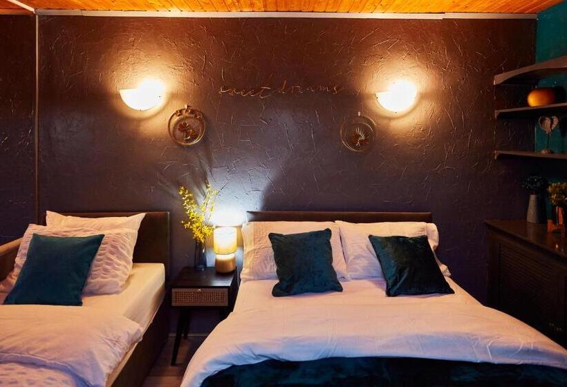 بنسيون Home Away From Home Entire 2 Bedroom House