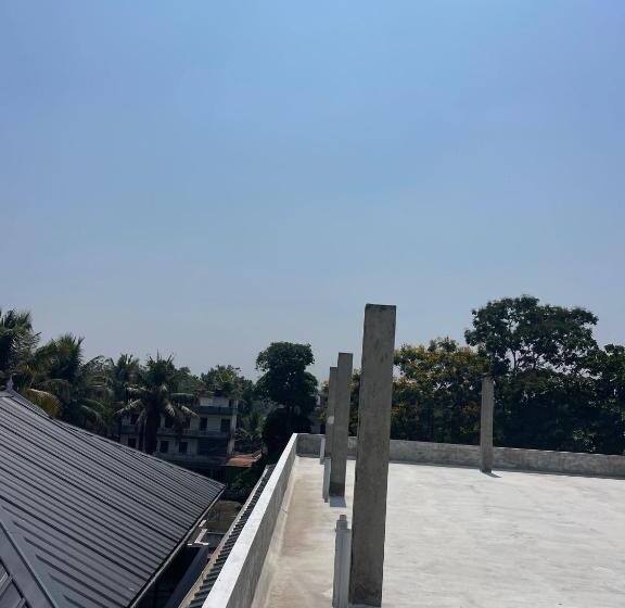 Пансион Oyo Home 80909 New Star Homes