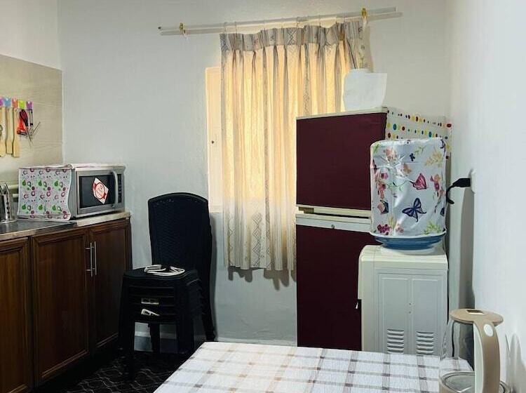 پانسیون Petra Triclinium Home