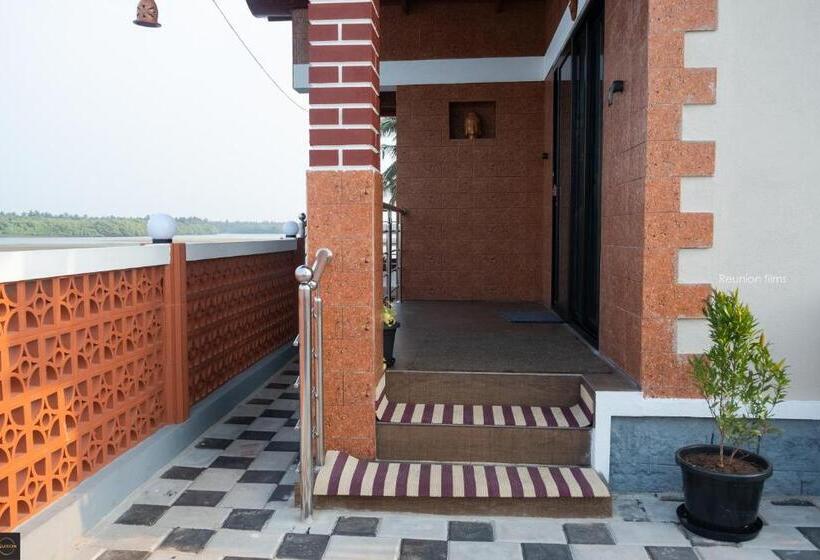 פנסיון Reunion Ocean Tides