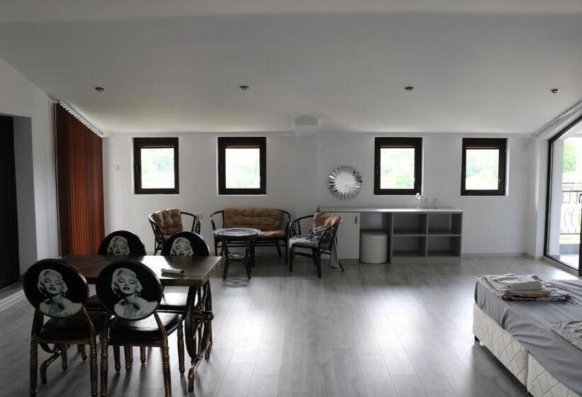 פנסיון Spa Guest House Valentina