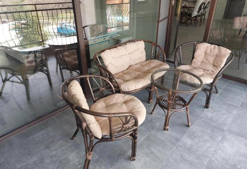 פנסיון Spa Guest House Valentina