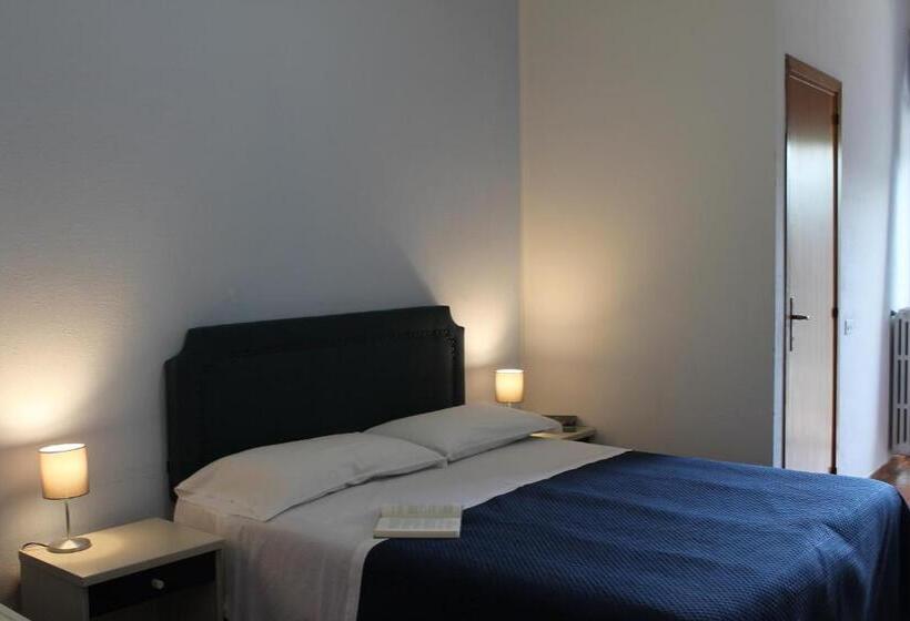 Piccolo Hotel Nuova Gestione