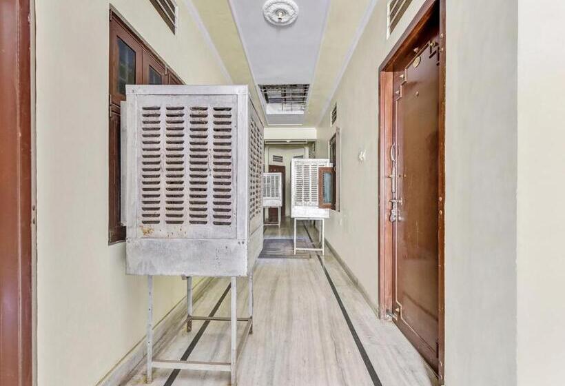 Spot On Hotel Suraj Palace