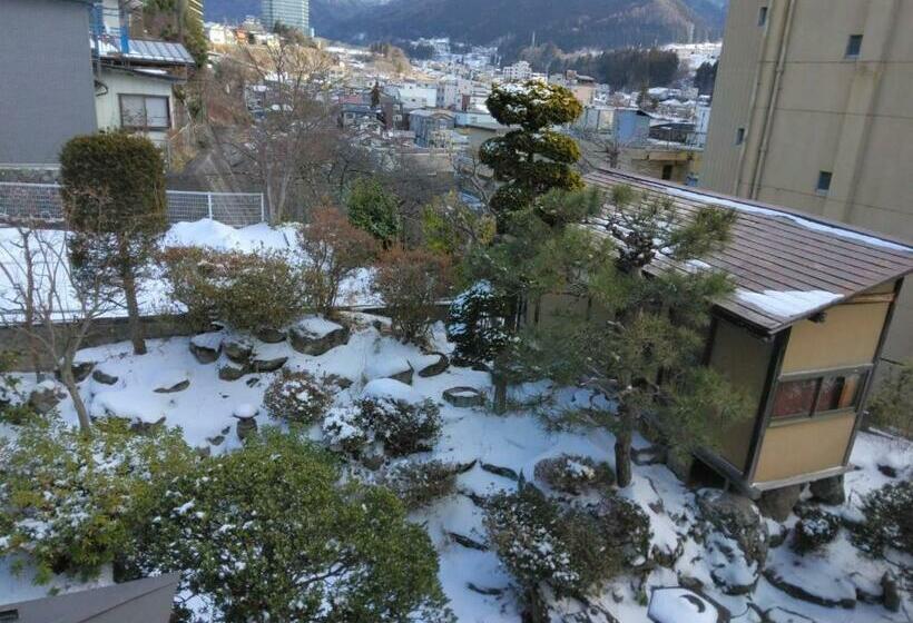 هاستل Yamanouchi Sekisan Chi