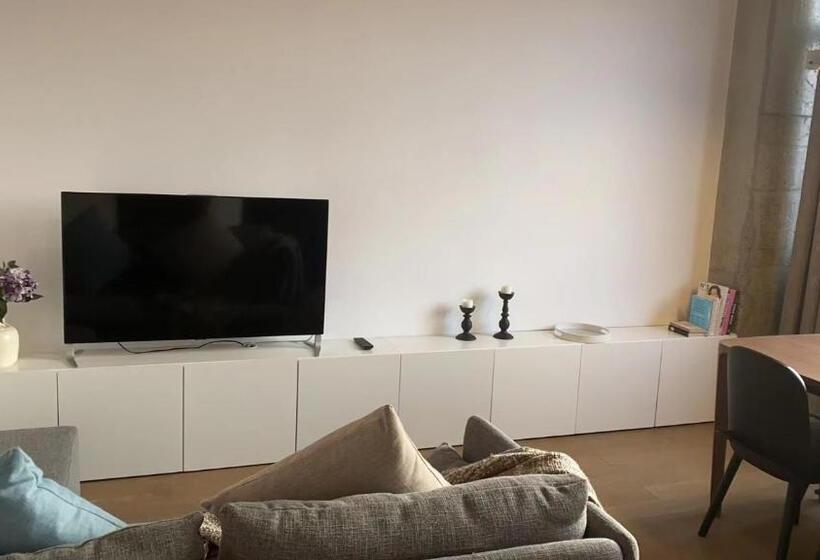 Base Pusan Serviced Apartment Shanghai New International Expo Centre