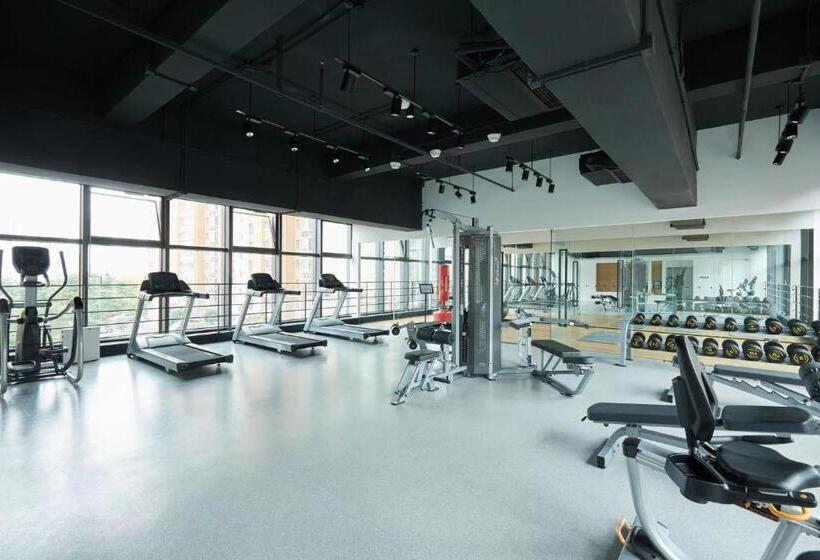 Base Pusan Serviced Apartment Shanghai New International Expo Centre