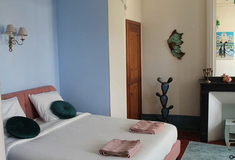 住宿加早餐  Les 2 Drôles D Oiseaux