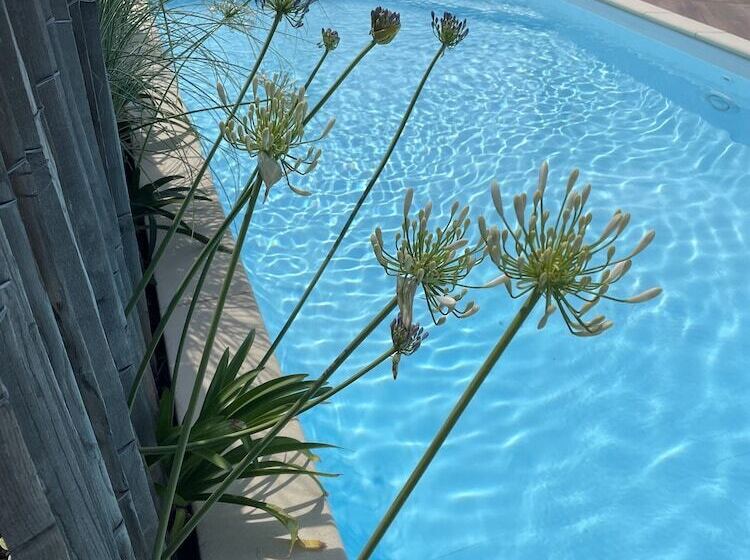 ベッドアンドブレックファースト Villa Pierartlou