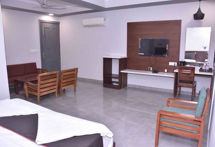 Chhavi Hotels