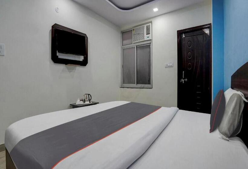 ホテル Collection O 809499 Rudraksha Continental