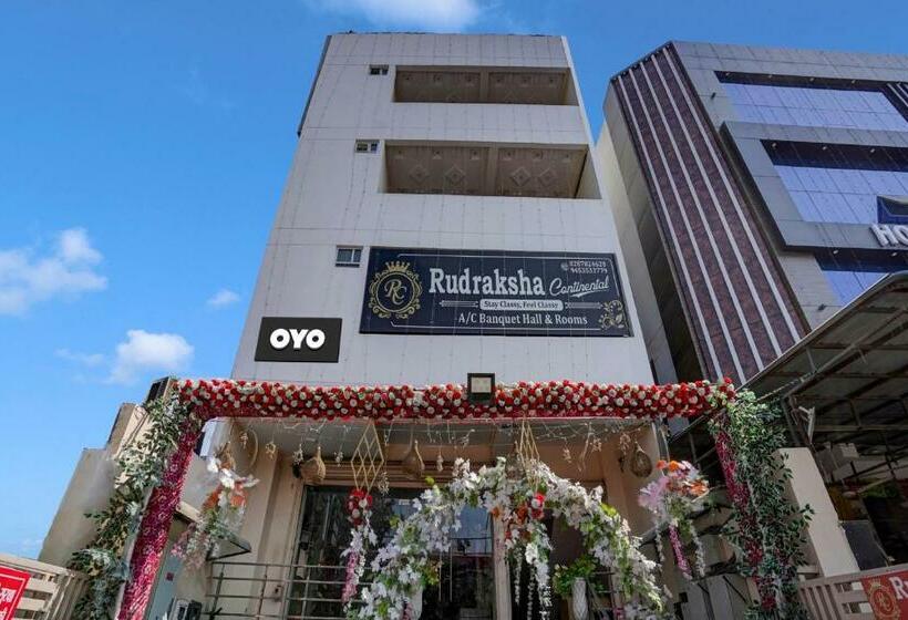 ホテル Collection O 809499 Rudraksha Continental