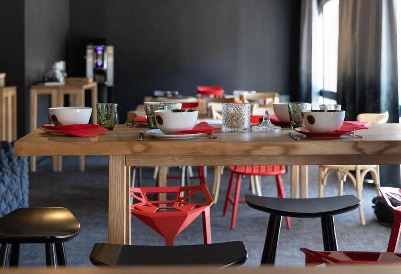 فندق Hôtel Le Cristal Lodge   Terresens