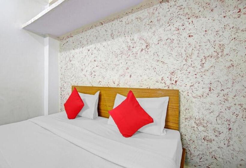 Flagship Hotel Royal 18