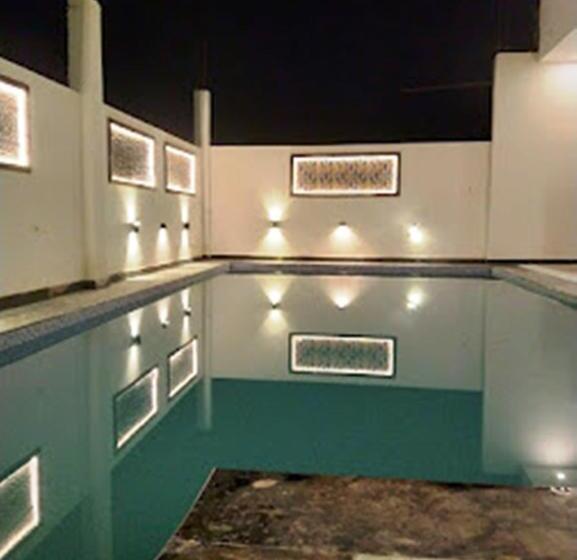 Отель Green Hub Pool Villa With Nature