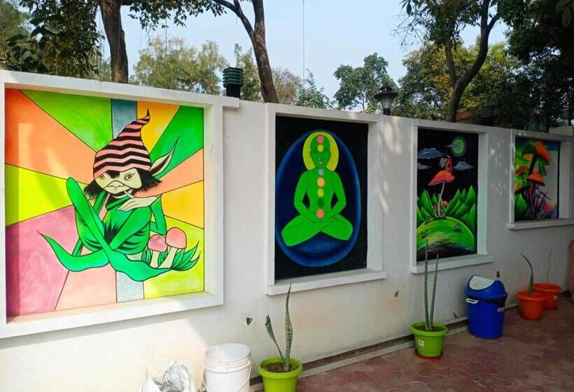 Отель Green Hub Pool Villa With Nature