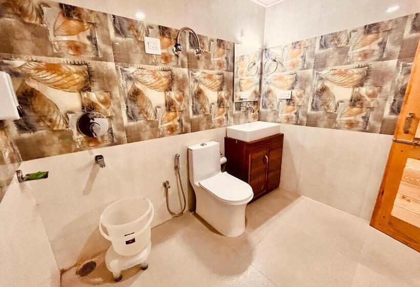 ホテル Himalayan Village Resort, Manali