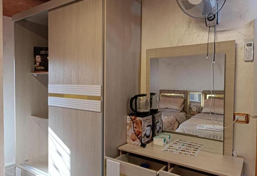 هتل Hostel ـ Karak Dream