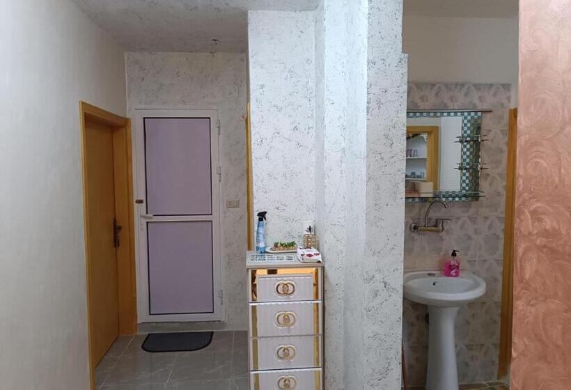 هتل Hostel ـ Karak Dream