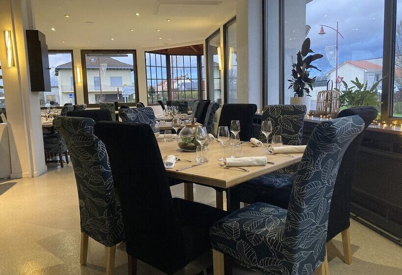 Отель Hôtel Restaurant Le S Y