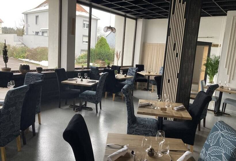 Отель Hôtel Restaurant Le S Y