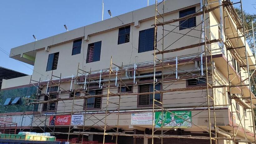 בית מלון כפרי Staymaker Madhu Residency