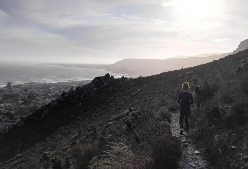 ペンション Cottage In Voëlklip Between Mountain And Sea