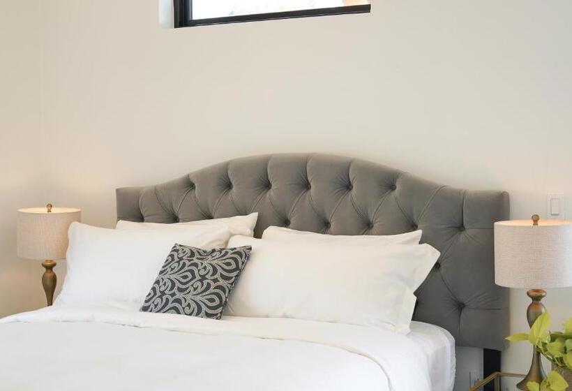 פנסיון Hidden Hacienda