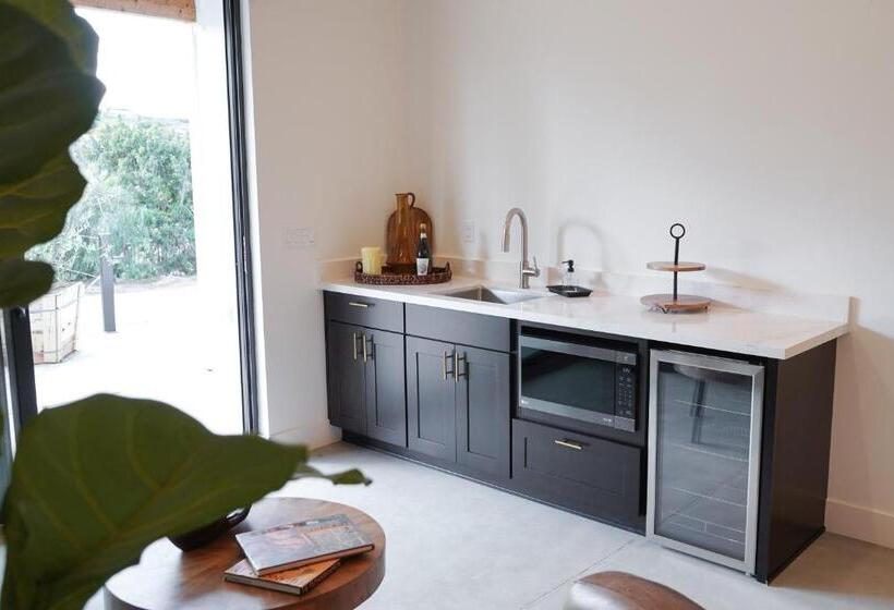 ペンション Hidden Hacienda