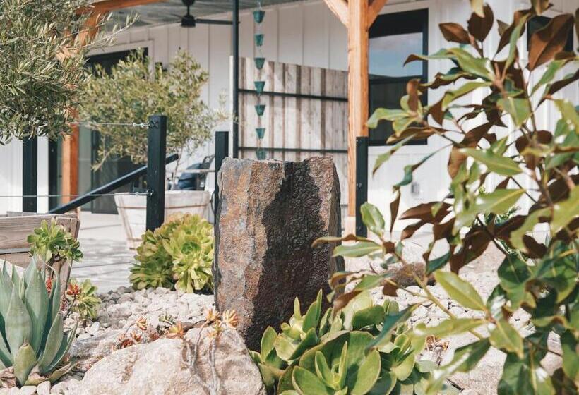 פנסיון Hidden Hacienda