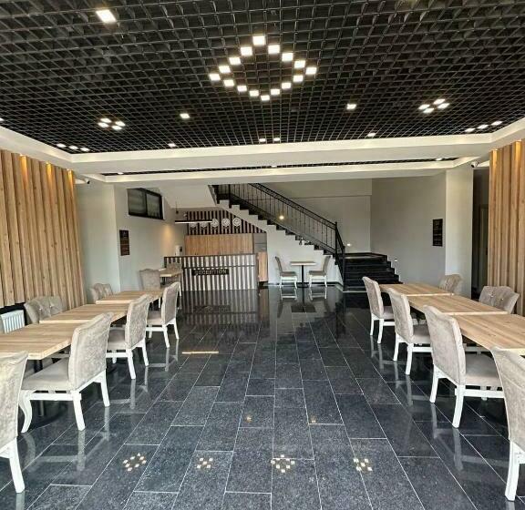 ユースホステル Akel Guest House