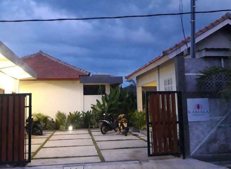 הוסטל Kamala